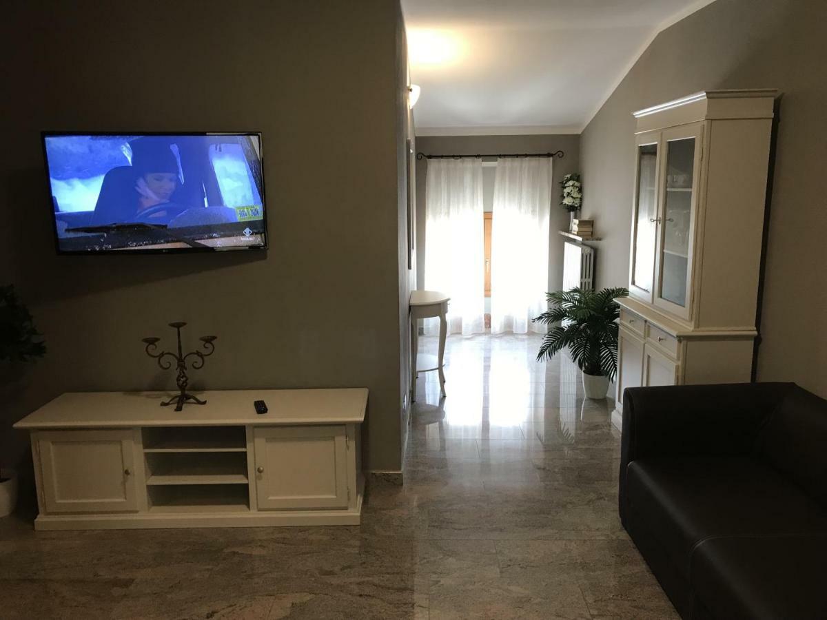 Anfite Apartments Castelletto Пескиера дел Гарда Екстериор снимка
