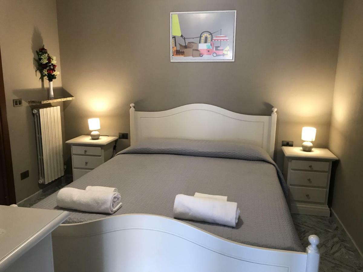 Anfite Apartments Castelletto Пескиера дел Гарда Екстериор снимка